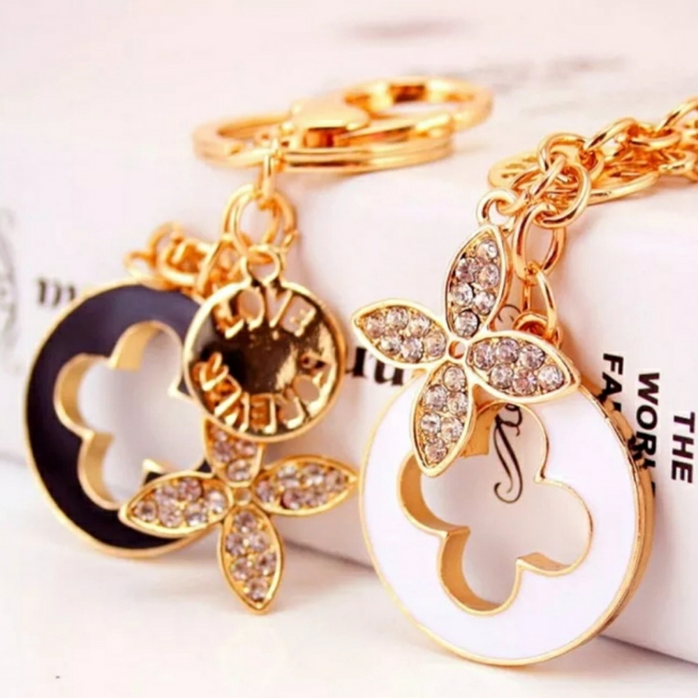 Luxury Style Clover Key Chain, Purse Charm - Picture 1 of 3